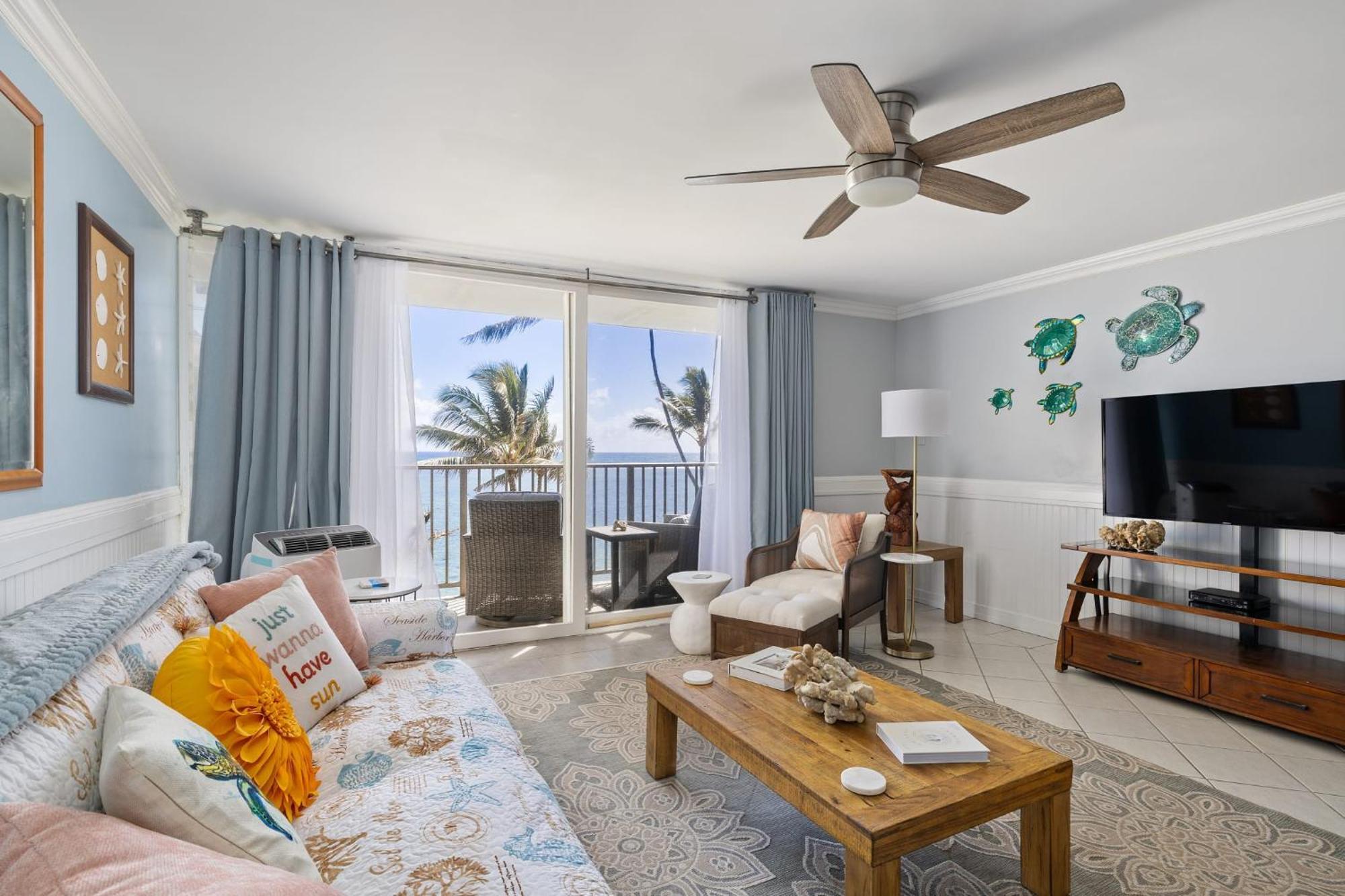 Pats At Punalu'U - Beachfront Condos Hau'ula Eksteriør bilde